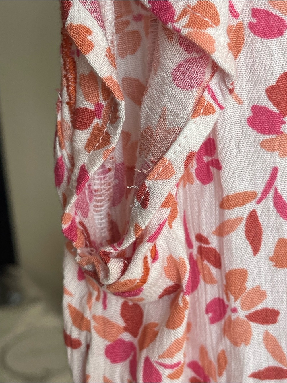 Savanna Jane Floral Ruffle Sleeve Blouse Size Small - Picture 11 of 13